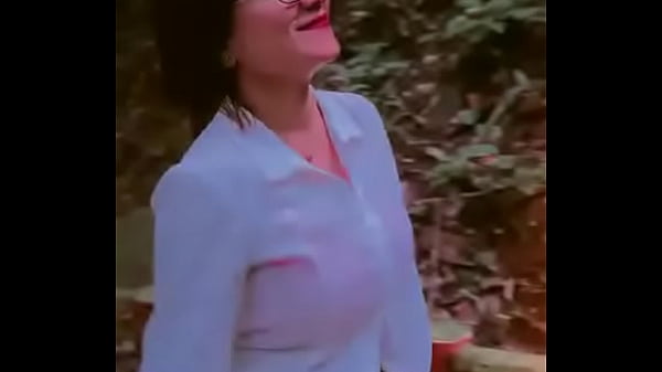 Desi Cewek Babita, Siap Bikin Loe Tegang