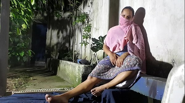 Gairah Tersembunyi Perempuan Desi