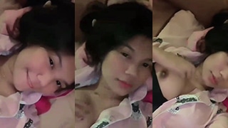 Viral Abg Pamer Pentil Montok Sambil Goyang Hot Di Tiktok