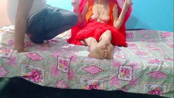 Pas Di Rumah Sepi, Si Mbak Ipar Ngangkat Rok Dalem Sambil Godain Adik Ipar Dengan Gaya Nakal