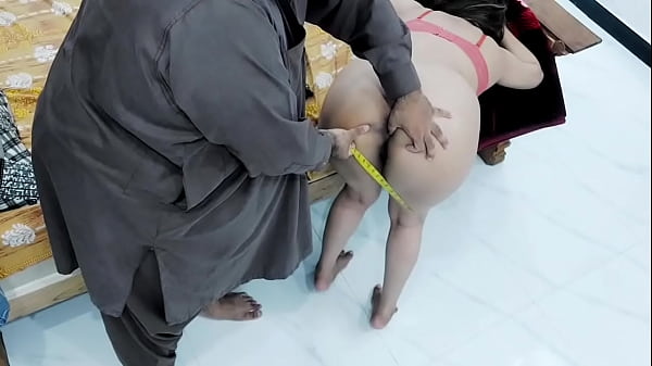 Bajingan Desa, Tukang Jahit India Ngewe Gadis Gawar Buntut Gede Kayak Pelacur, Keras Dan Kasar Gaya Doggy, Suara Hindi Romantis Ngomong Mesum
