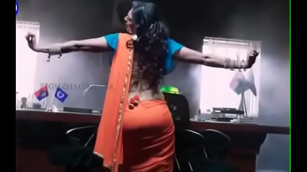Desi Pantat Montok Di Balik Saree, Bikin Ngiler