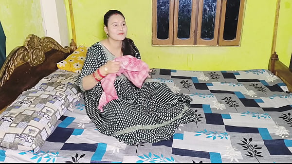 Desi Ibu Tiri Ngewe Sama Anak Tiri Penuh Energi Liar