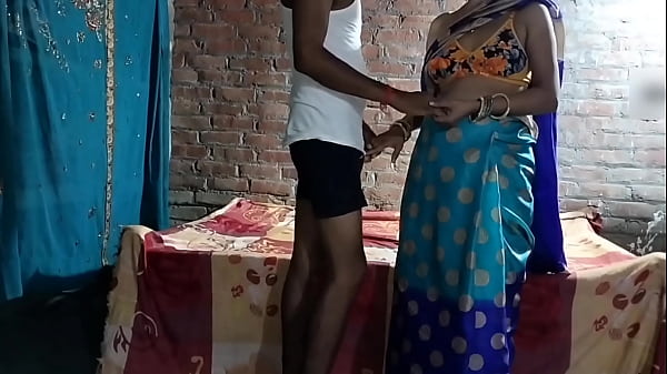 भाभी ने देवर के साथ खूब चोदाई की, रात भर मस्ती में भिगोया