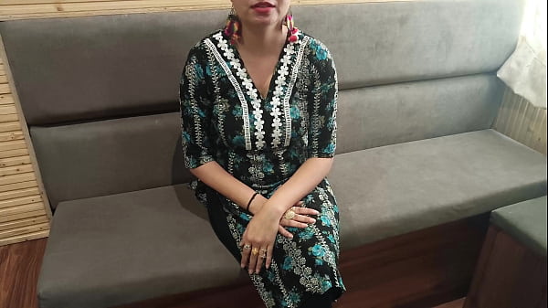 Jija Ji Ngeliat Tubuh Seksi Saali Langsung Crot, Ngencrotin Memek Dan Bontotnya Pake Suara Hindi.