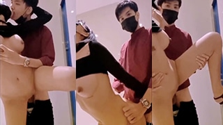 Teman Kantor Sangean Ngentot Di Toilet, Bikin Makin Pengen