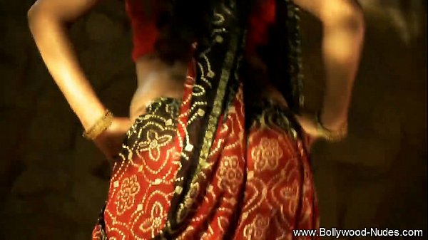 Penari Coklat India Goyangin Pinggul Bikin Ngilu