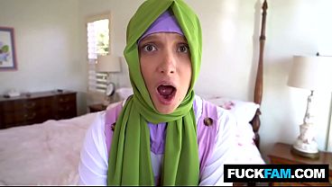 Hijabi Nafsunya Baru Ngerasain Kontol Pertama, Izzy Lush Sama Donnie Rock Bikin Muncrat