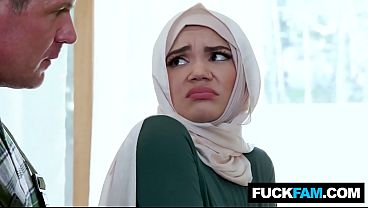 Plumber Buat Hijabi Cantik Ini Ngerasain Pertama Kalinya, Jason Sarcinelli Bikin Kenceng!