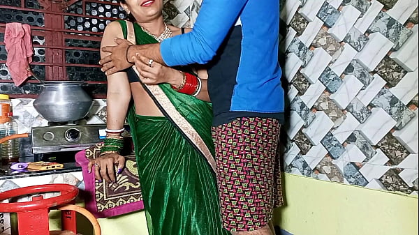 Bhabhi Ji Kitchen Mein Kaam Kar Rahi Thi, Ghar Mein Koi Nahi Tha Toh Chod Diya, Real Hindi Awaaz Mein.