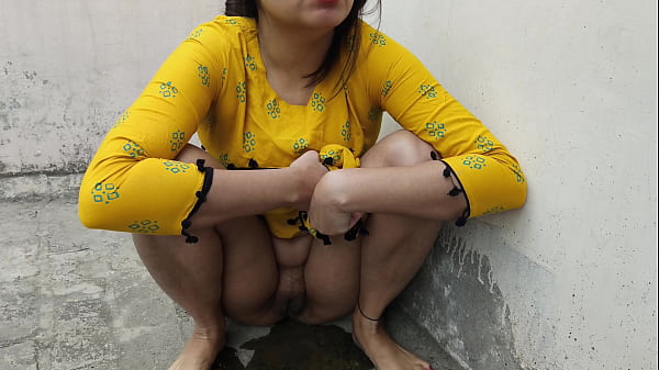 Ngentot Di Luar Sambil Pipis, Saheb Gedein Gaji Gue, Gue Kasih Semua Yang Lo Mau, Video Xxx Hindi Dirty Talk Hd.