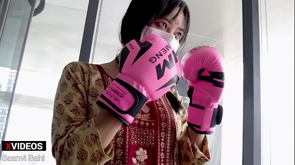 Gadis Petarung Ufc Desi Pukul Gaya Profesional, Bikin Lawan Makin Bergairah.