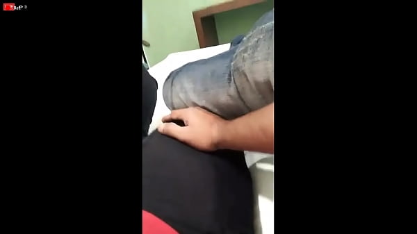 Coli Di Depan Kamera, Facebook Live Jadi Panggung Panas.