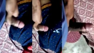 Video Bokep Lokal, Kontol Cowok Muncrat Di Pantat Ibu Tiri