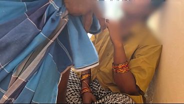 Bikin Mabok, Si Tukang Batu Desa India Ngewein Kuli Ceweknya Di Tempat Kerja.
