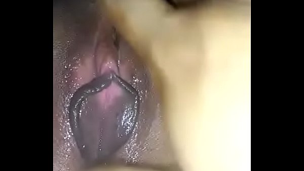 Cewek India Lagi Mainin Diri Sendiri, Basah Kuyup Pengen Digebukin.
