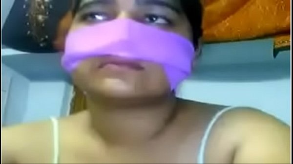 Neha, Cewek Desi Seksi Yang Bikin Pengen Mainin.