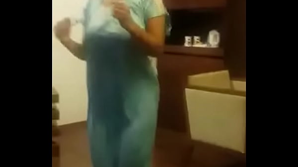 Desi Goyang Panas Bikin Meleleh, Bagian Pertama.